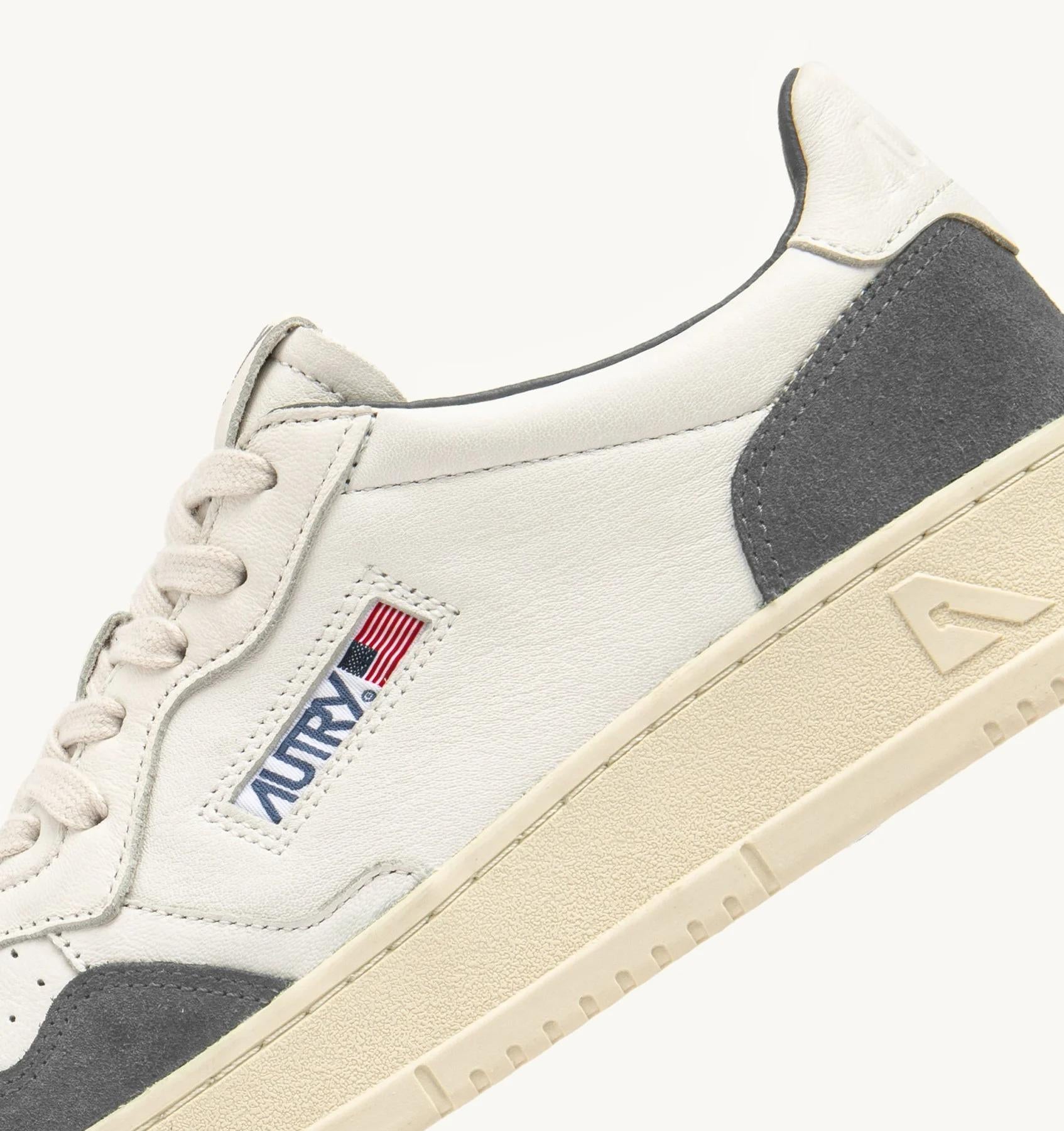 SNEAKERS MEDALIST LOW IN PELLE BIANCA E SUEDE MOREL AULM GS45 AUTRY ACTION SHOES