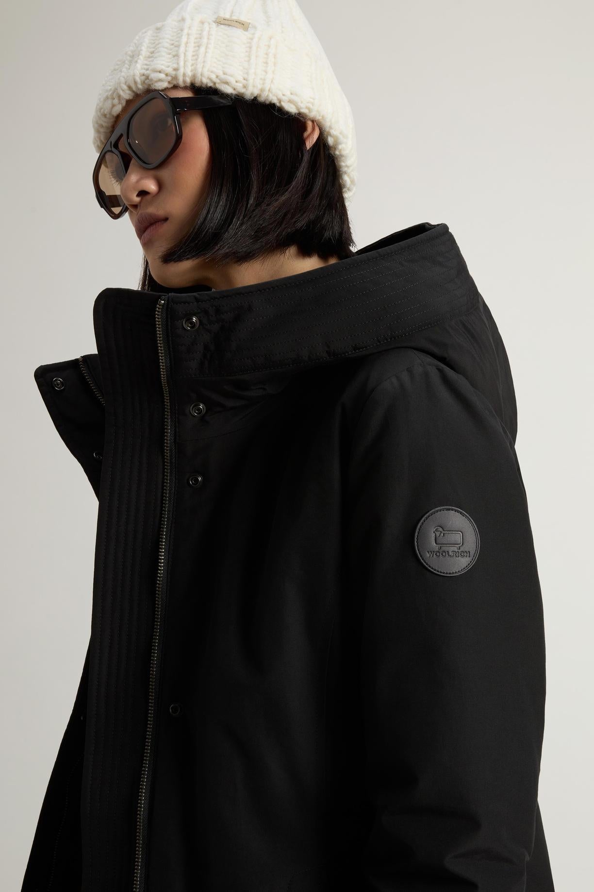 Boulder Parka in Ramar Cloth con cappuccio e collo removibile in pelliccia sintetica<BR/> CFWWOU0724FRUT0001 BLK WOOLRICH