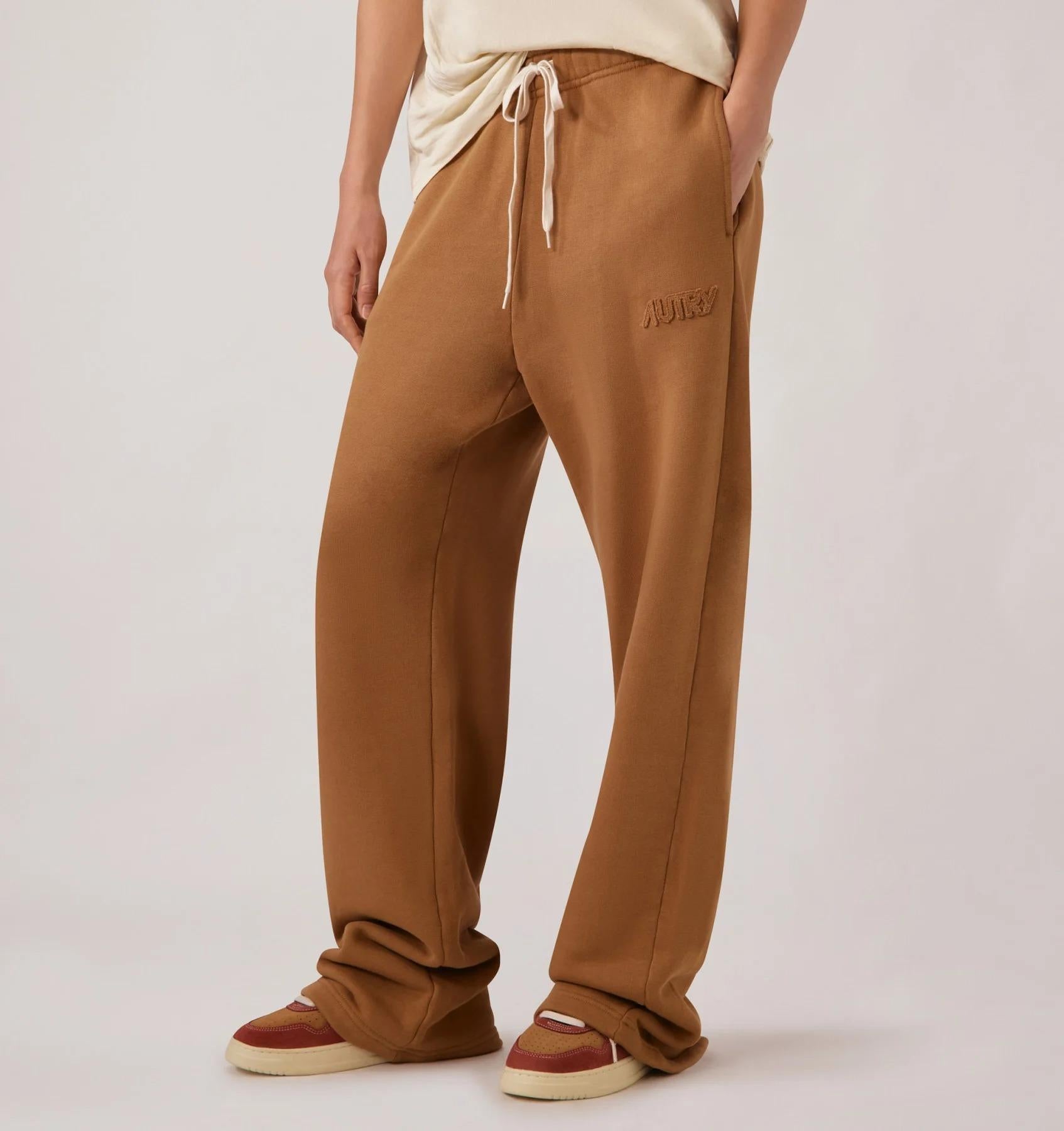 JOGGERS EASE CON LOGO IN TONO DONNA<BR/> SPPW M7HN AUTRY ACTION SHOES