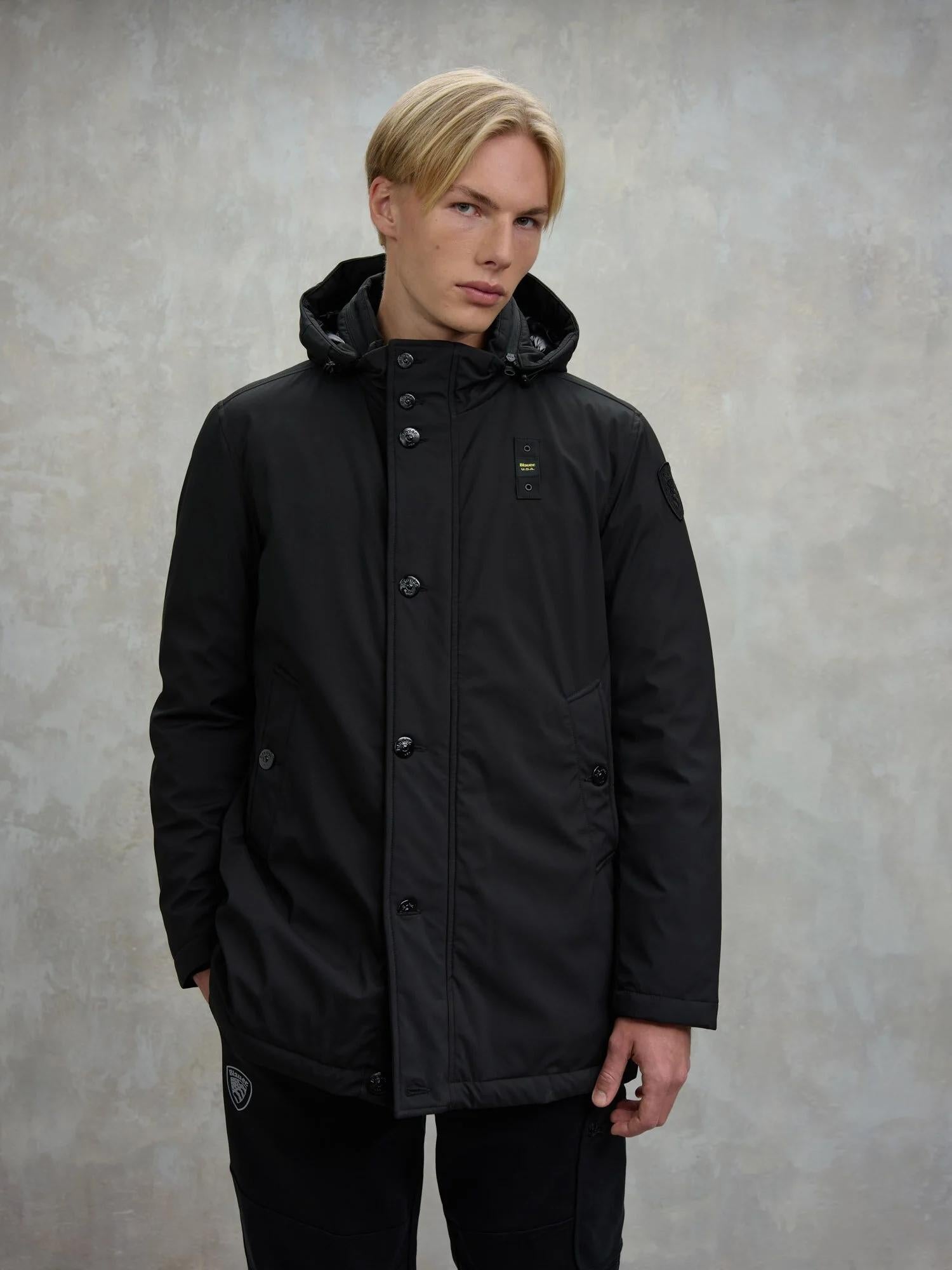 PARKA CON CAPPUCCIO REMOVIBILE CHESTER<BR/> BLUK03142 5480/999 BLAUER