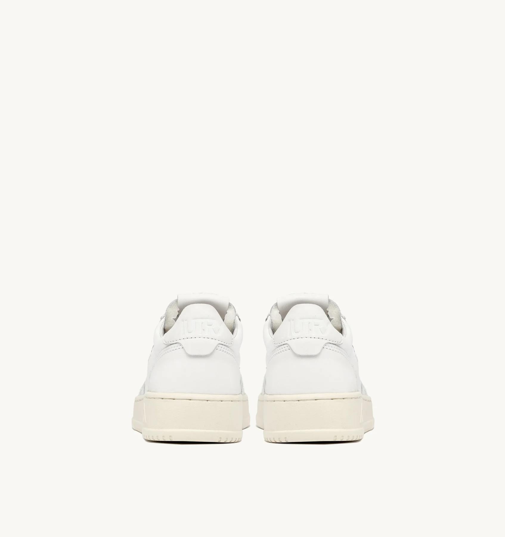 SNEAKERS MEDALIST LOW IN NAPPA BIANCA SUPER SOFT<BR/> AULW GG04 AUTRY ACTION SHOES
