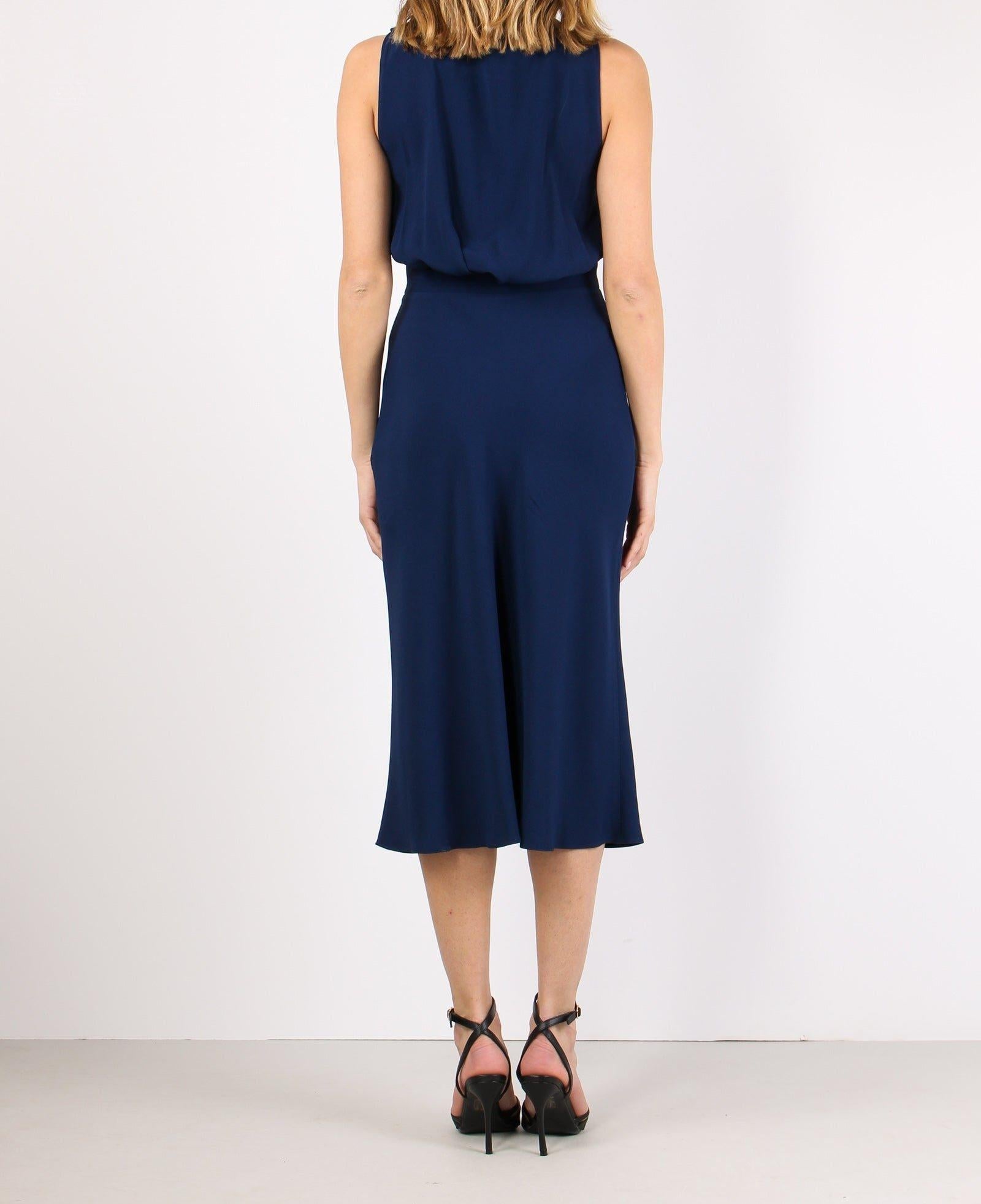 Abito in envers satin con lacci criss-cross