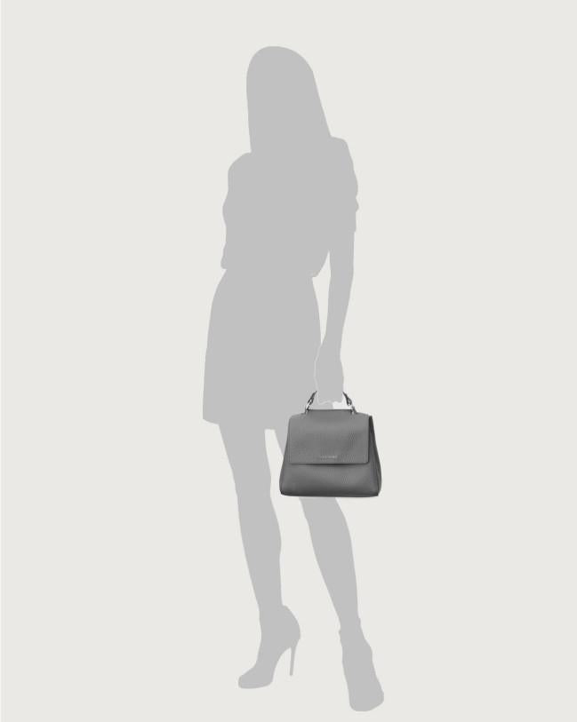 Borsa Sveva Soft Piccola a mano in pelle con tracolla