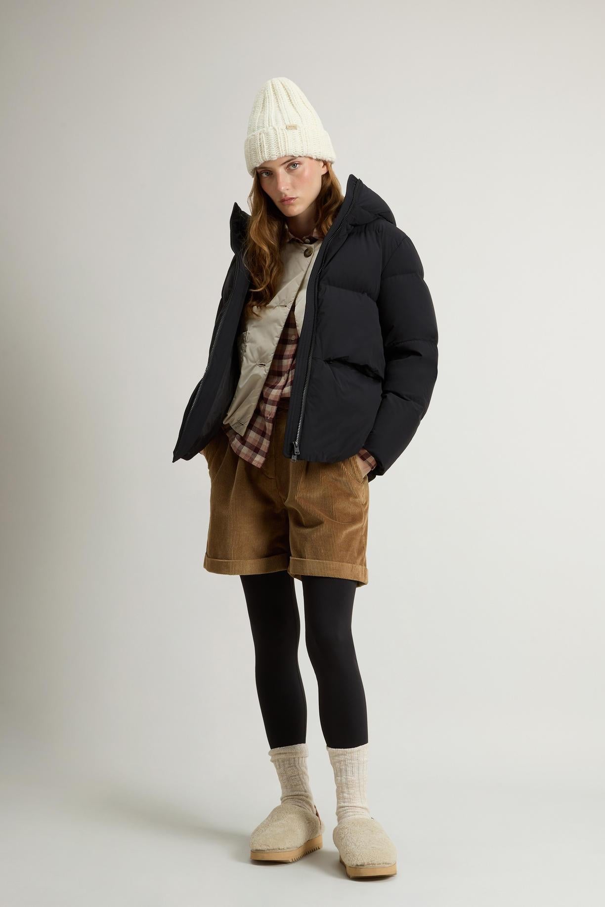 Piumino Cloud in nylon elasticizzato con finitura opaca<BR/> CFWWOU2036FRUT3107 100 WOOLRICH