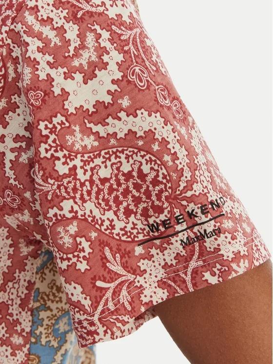T-shirt Weekend Max Mara girocollo e maniche corte con fantasia all over.<BR/><BR/> WKDBUSSOLA 012 WEEKEND