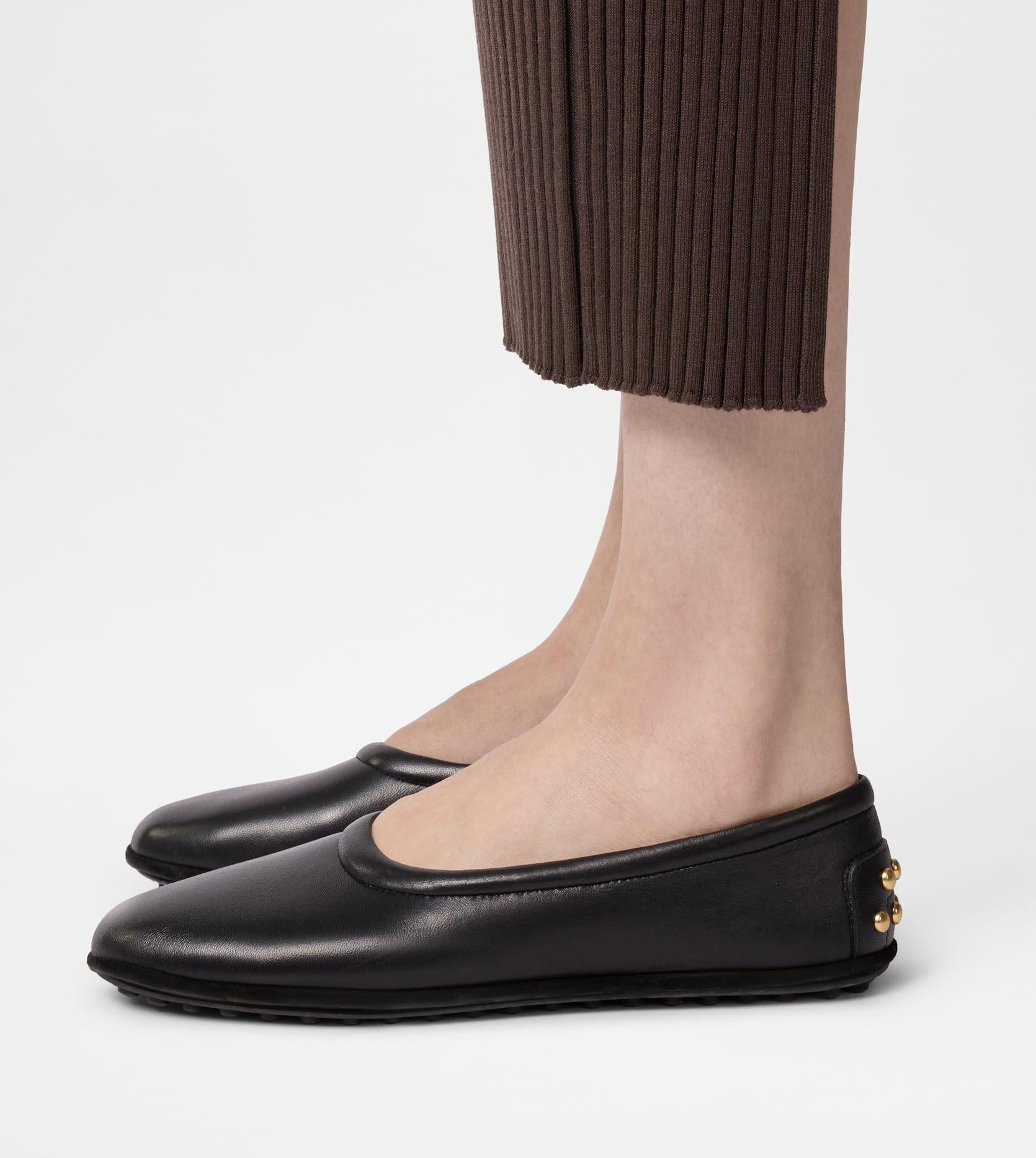 Ballerina Metal Dots in Nappa<BR/> XXW04M0KC50SWZ B999 TOD'S