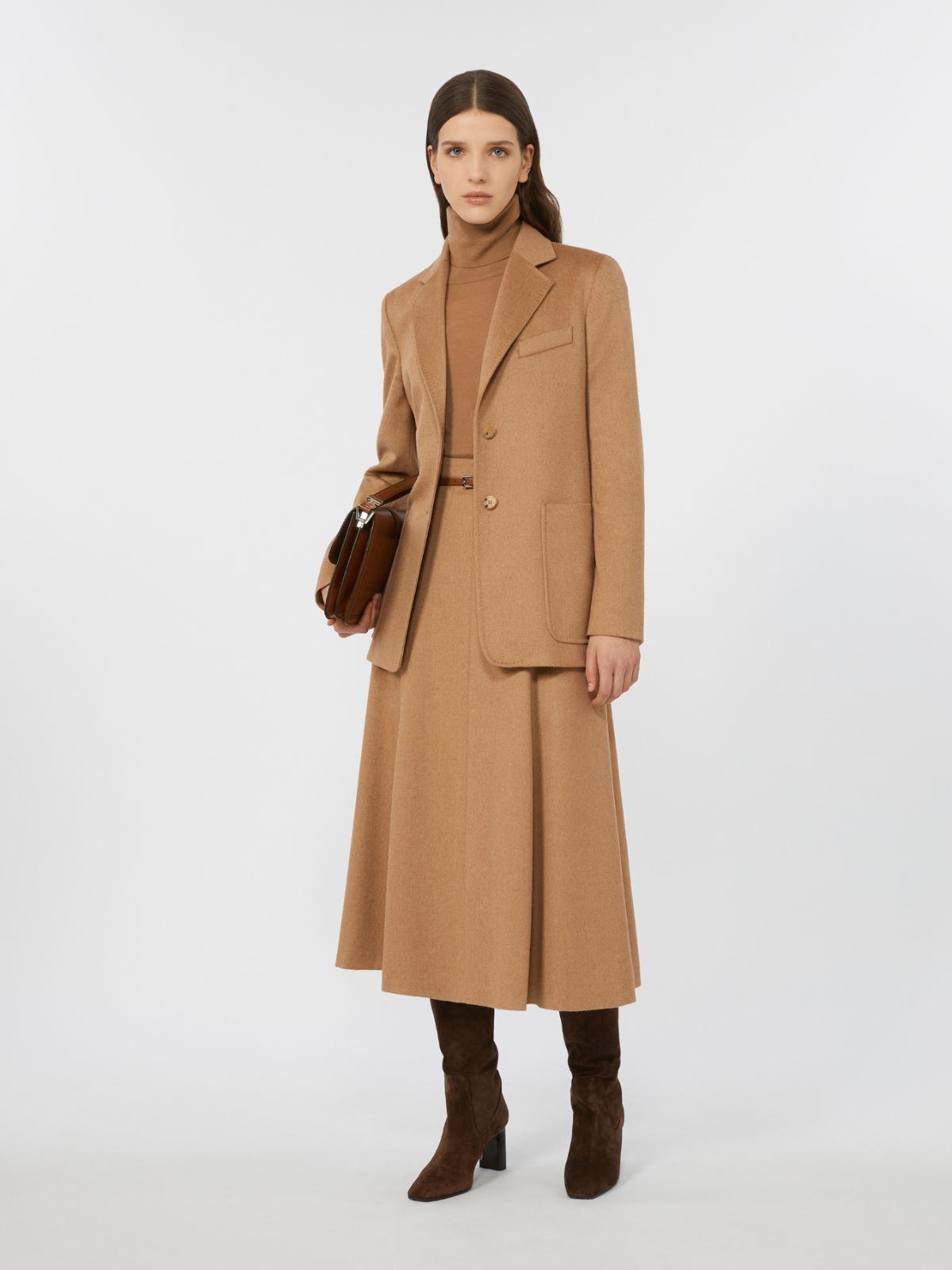 Gonna svasata in cammello<BR/> GENEVE 001 MAX MARA