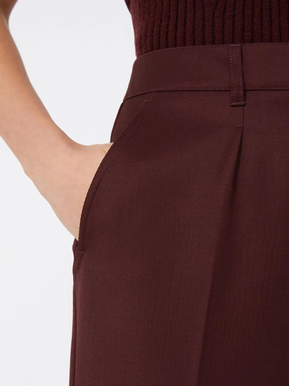 Pantalone in gabardina di lana - Ciliegia<BR/> CANNES 005 MAX MARA