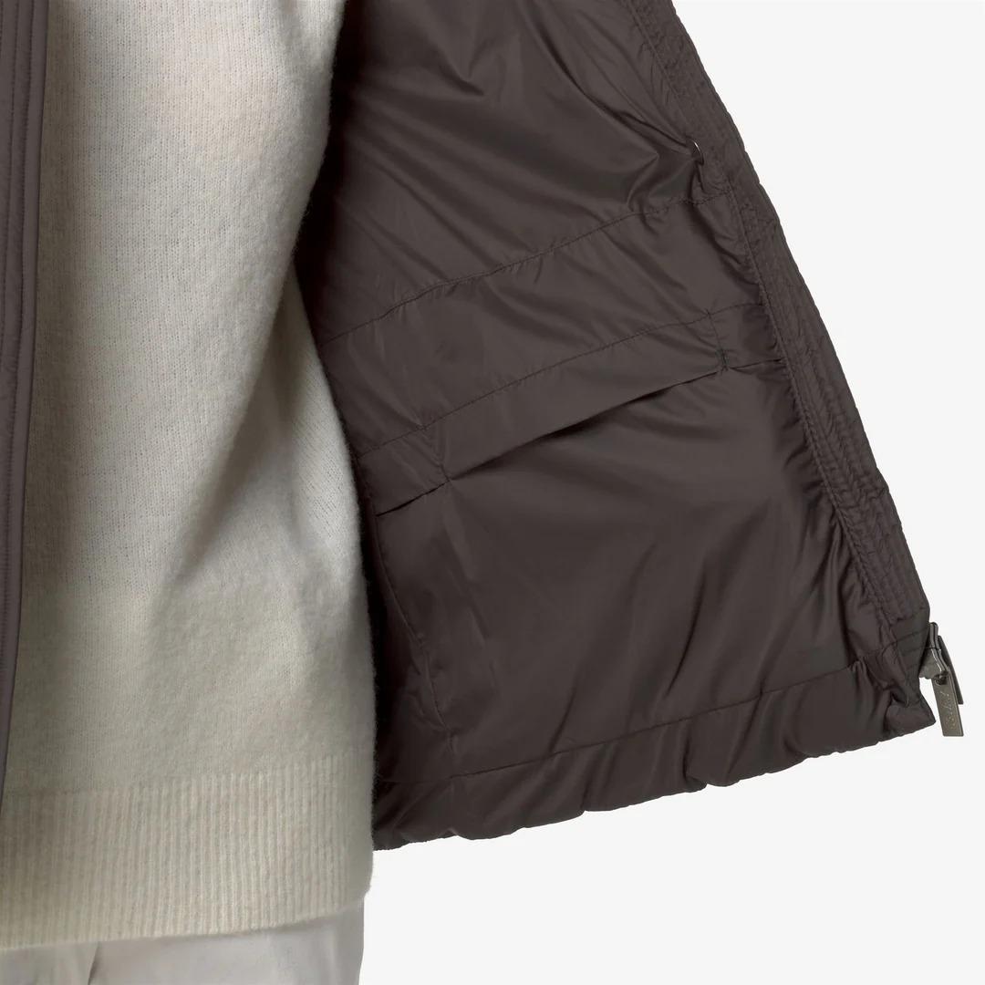 LETHILLE THERMO MICROFIBER<BR/>BLACK OLIVE COMBO<BR/>Piumino corto da donna in oliva nera con isolamento in piuma K7136KW B38 K-WAY