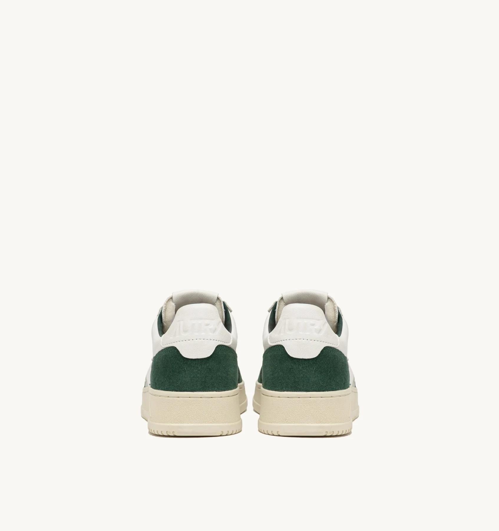 SNEAKERS MEDALIST LOW IN PELLE BIANCA E SUEDE BOTTLE AULM GS42 AUTRY ACTION SHOES
