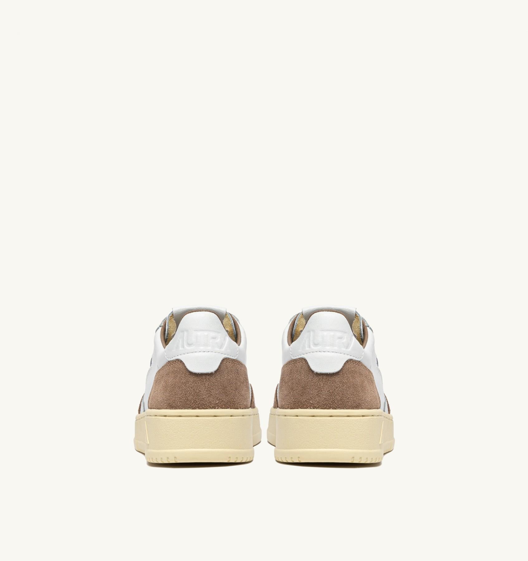SNEAKERS MEDALIST LOW IN PELLE BIANCA E SUEDE ANTILOPE AULM FT02 AUTRY ACTION SHOES