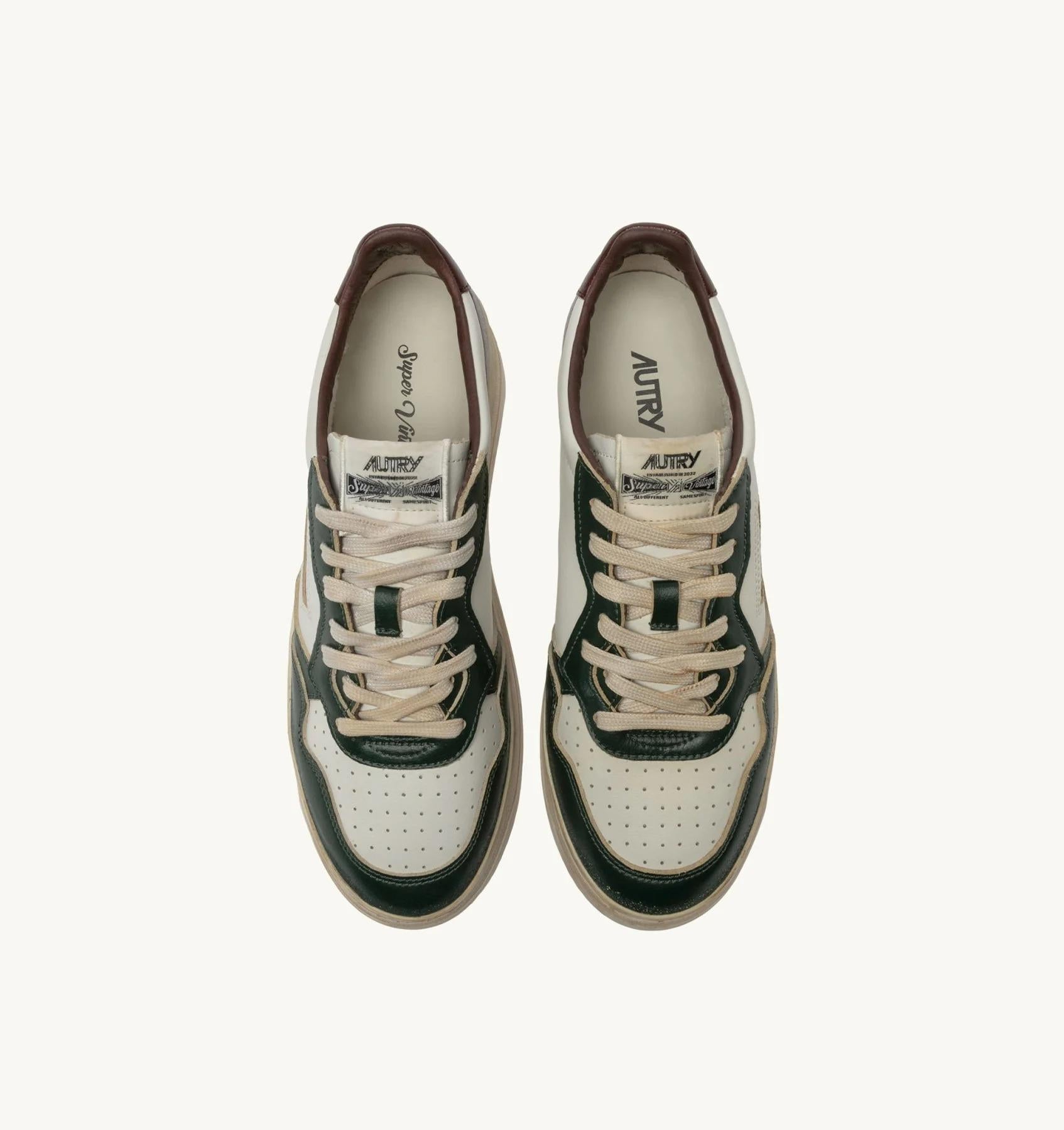 SNEAKERS MEDALIST LOW SUPER VINTAGE IN PELLE BIANCA PINE GROVE E RUM RAISIN AVLM SV52 AUTRY ACTION SHOES