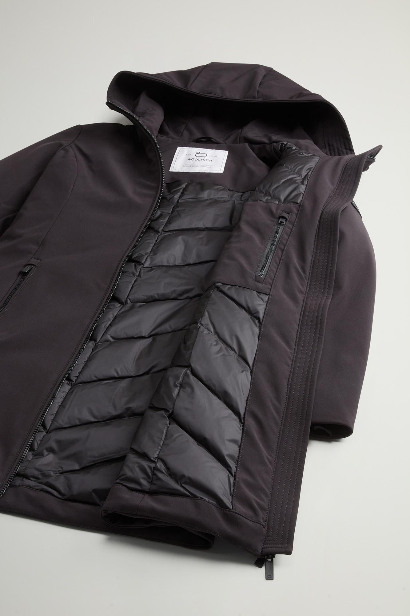 Parka donna in tessuto tecnico imbottito in piuma