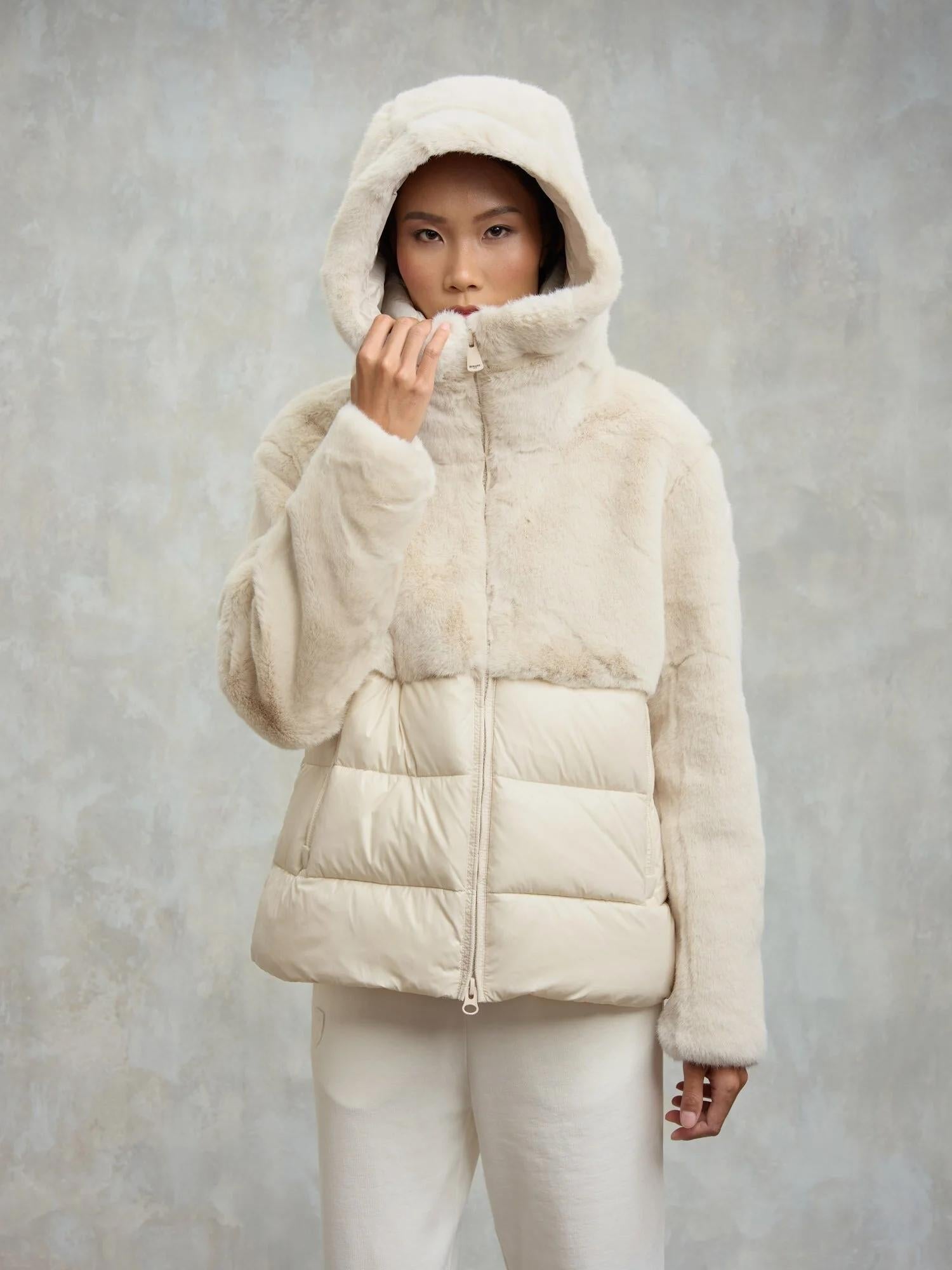 GIACCA IN NYLON CON PELLICCIA ECOLOGICA FANEVIL BLDC02178 6646/907 BLAUER