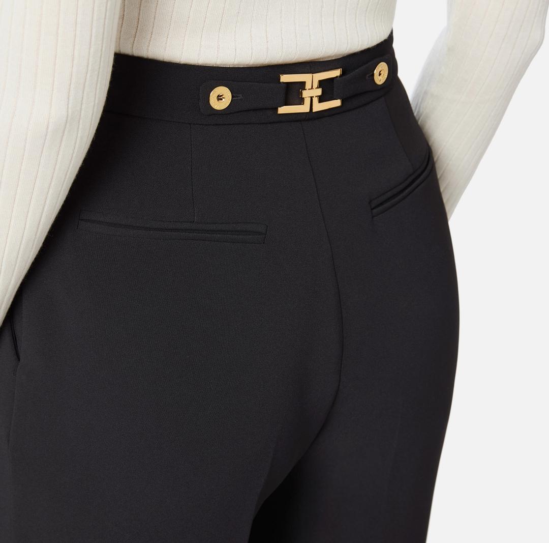 Pantaloni in crêpe con accessorio gioiello PA09956E2 110 ELISABETTA FRANCHI