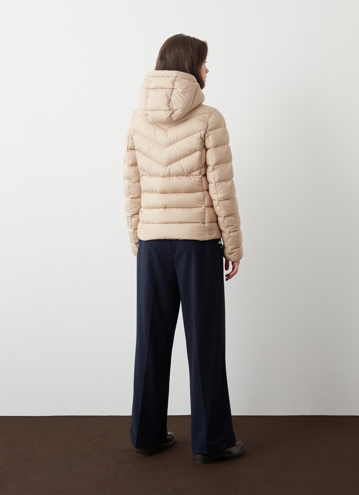 Piumino donna imbottito con cappuccio