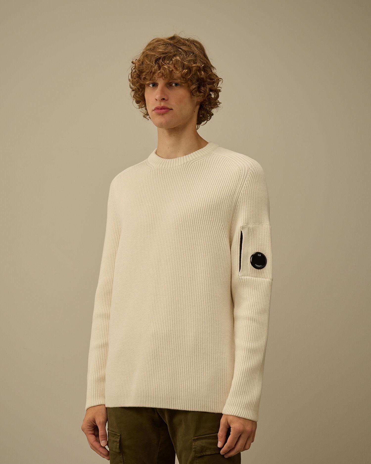 Full Rib Crewneck Lens Sweater<BR/> CMKN015A 103 C.P. COMPANY