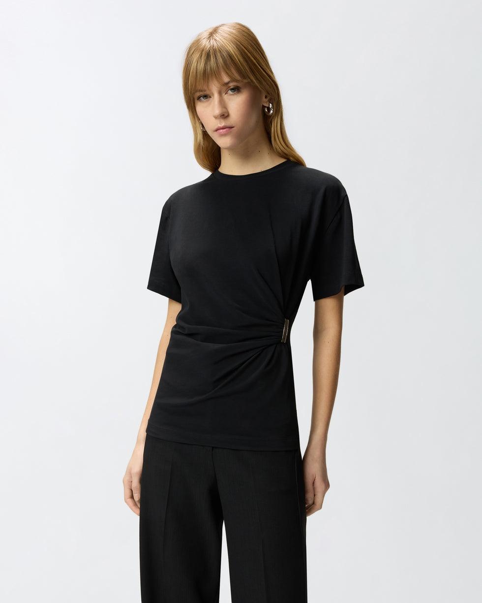 T-shirt con drappeggio e dettaglio dorato<BR/> 106455A35D Z99 PINKO