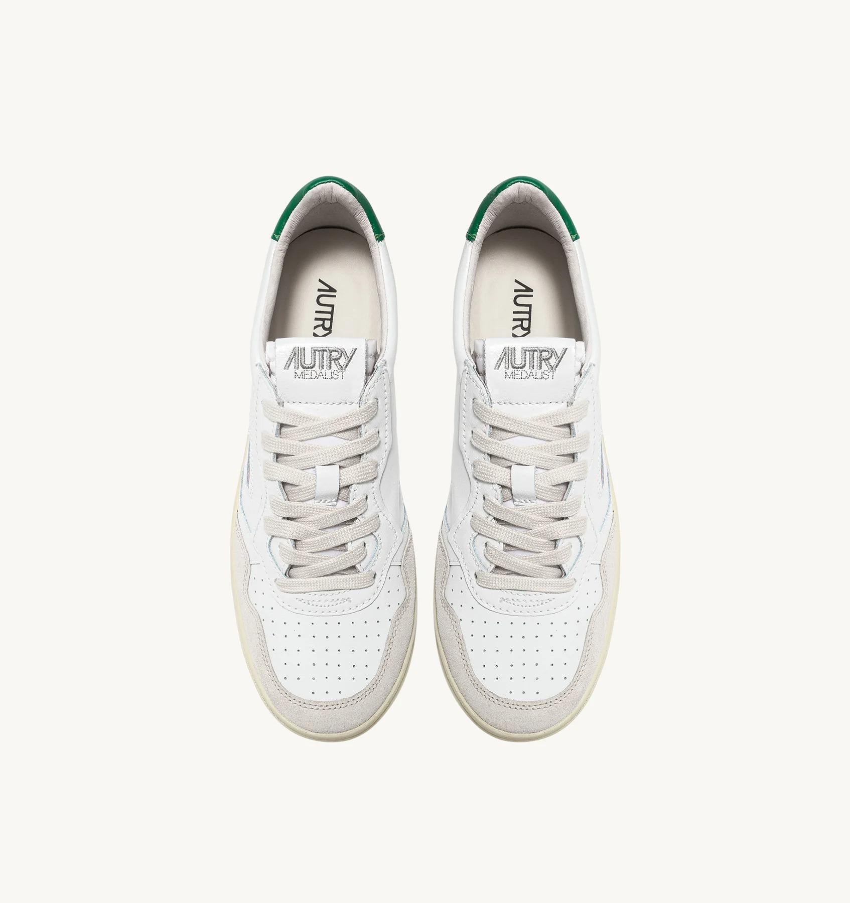 SNEAKERS MEDALIST LOW IN PELLE BIANCA E AMAZON E SUEDE BEIGE AULM LS23 AUTRY ACTION SHOES