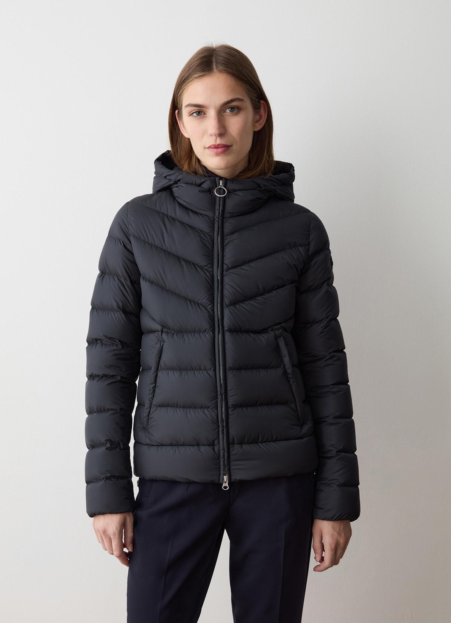 Piumino donna imbottito con cappuccio