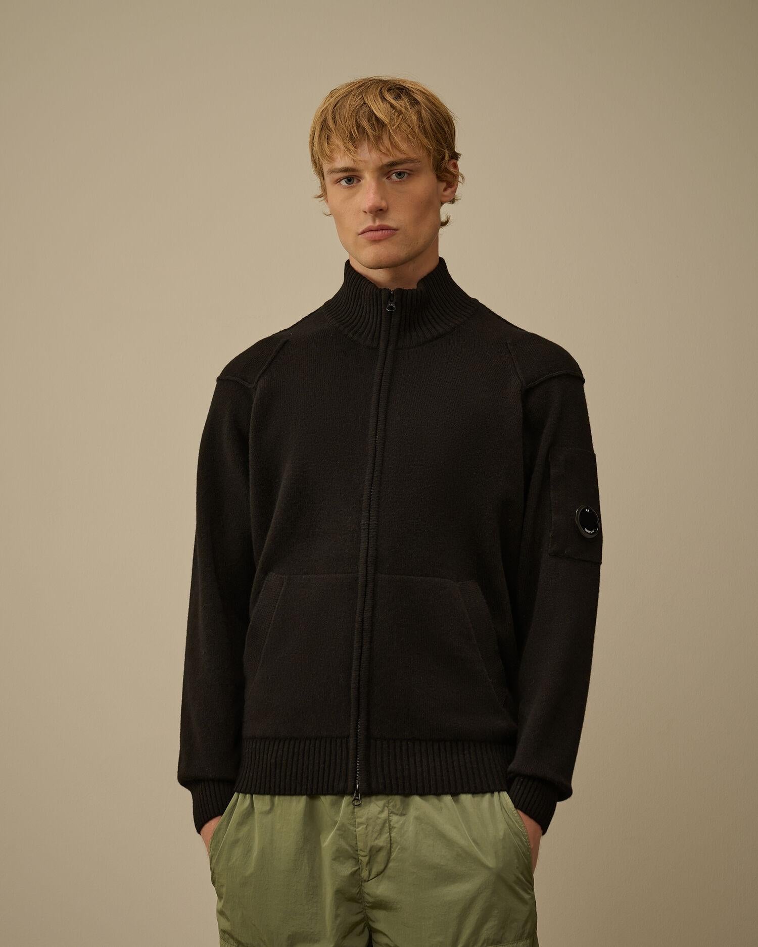 Lambswool GRS Full Zip Sweater CMKN708A 999 C.P. COMPANY