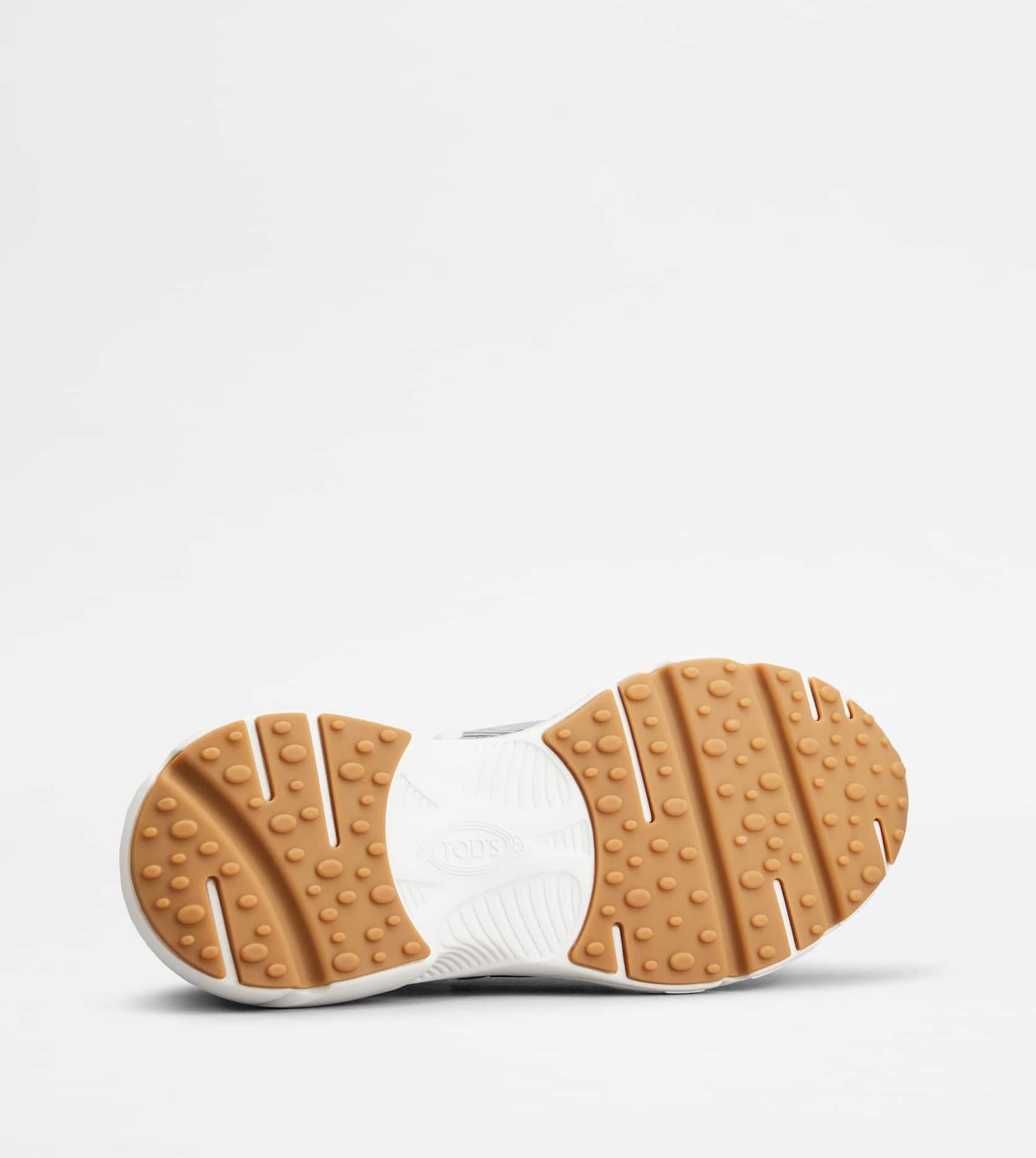 Sneakers Kate in Tessuto Tecnico<BR/> XXW54C0EN60Q6 LS014 TOD'S