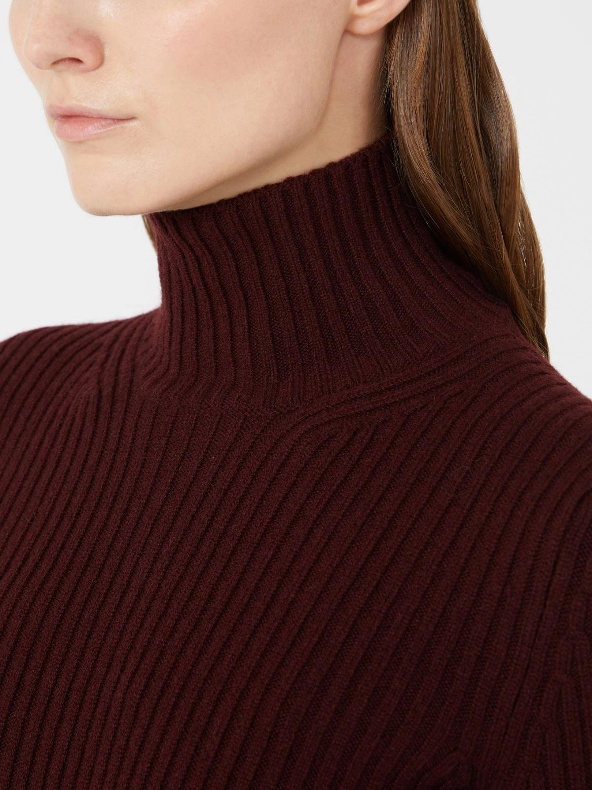 ARAL1234 012 MAX MARA