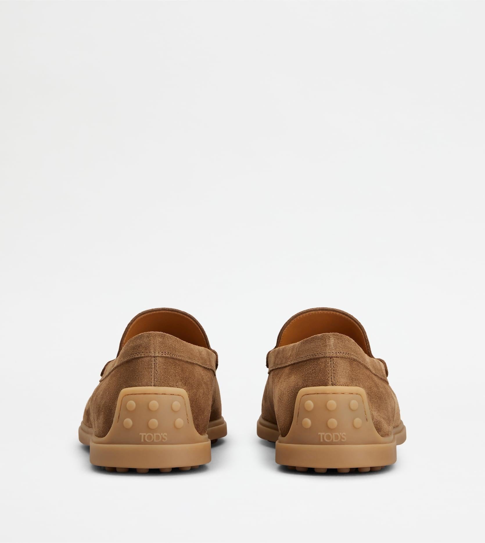 Mocassino Pantofola in Pelle Scamosciata<BR/> XXM78L0AJ30RE0 S818 TOD'S