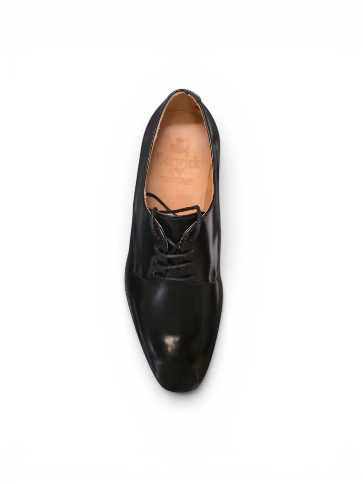 Derby nera con suola in cuoio 4716 NERO BERWICK