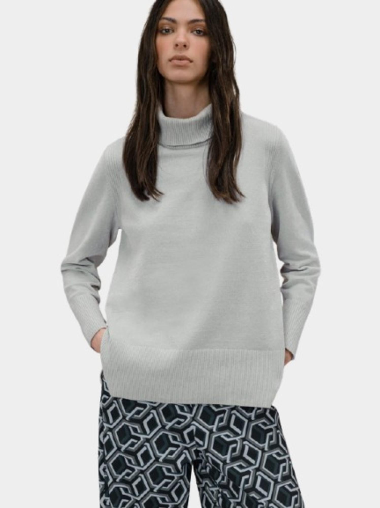 Maglia donna in ciniglia collo alto