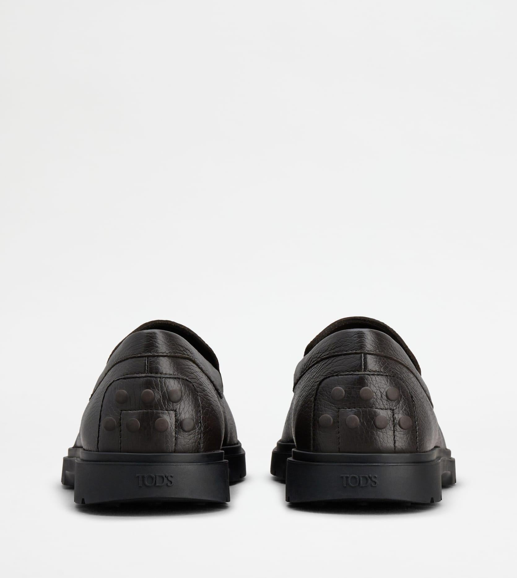 Mocassino Pantofola in Pelle<BR/> XXM59K00040S5N S800 TOD'S