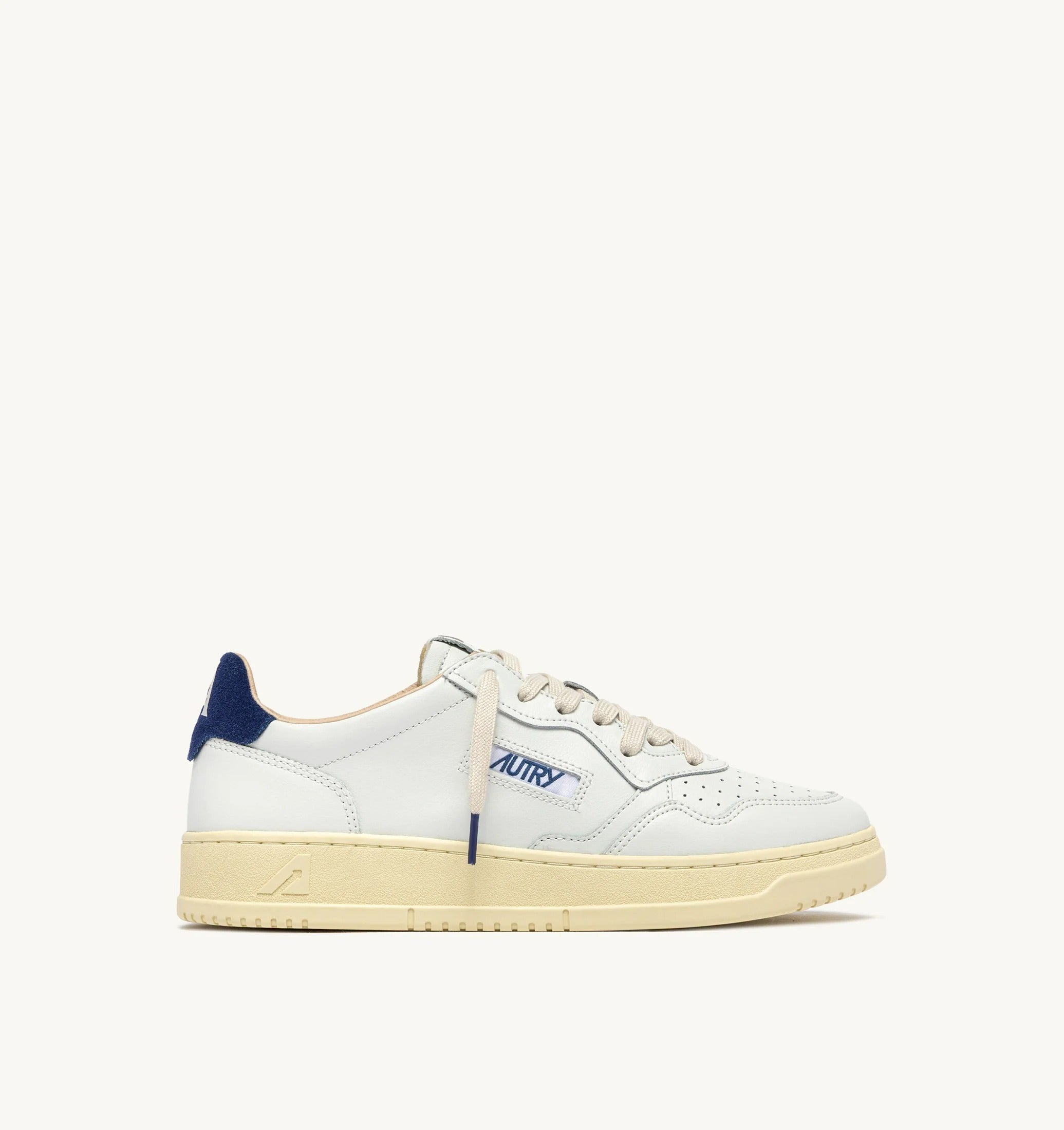 AUTRY SNEAKERS<BR/>SNEAKERS MEDALIST LOW IN PELLE BIANCA E SUEDE BLUE DEPTHS AULM BJ03 AUTRY ACTION SHOES 