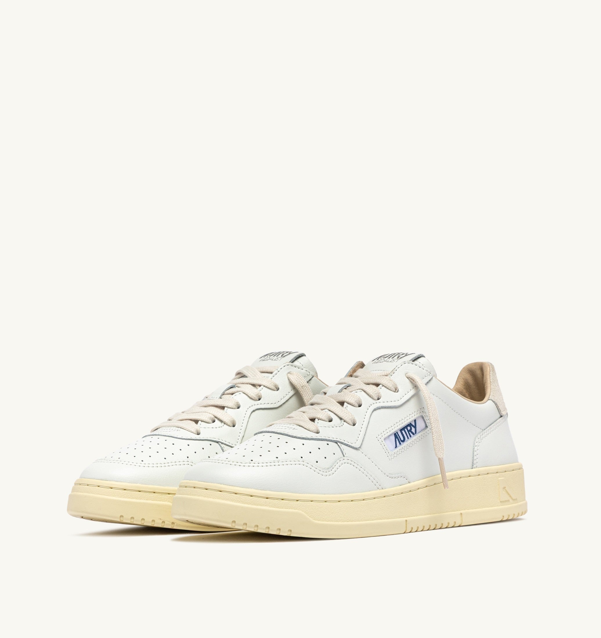 AUTRY SNEAKERS<BR/>SNEAKERS MEDALIST LOW IN PELLE BIANCA E SUEDE SNOW WHITE AULM BJ04 AUTRY ACTION SHOES 