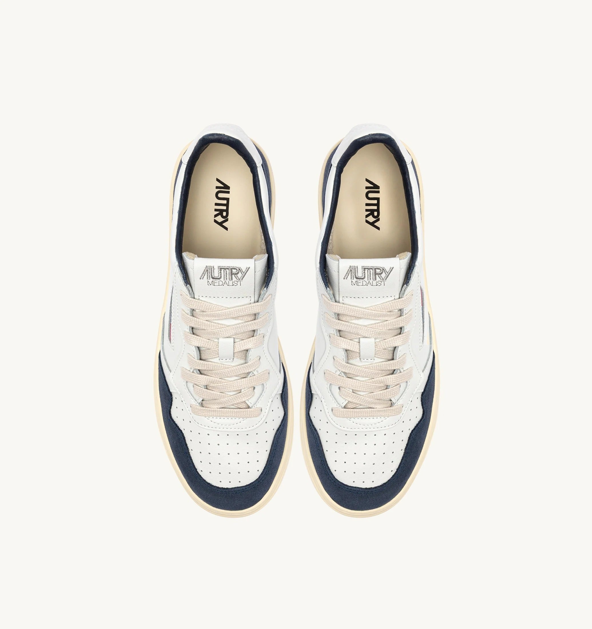 AUTRY SNEAKERS<BR/>SNEAKERS MEDALIST LOW IN PELLE BIANCA E SUEDE DENIM AULM FT22 AUTRY ACTION SHOES 