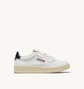 AUTRY SNEAKERSSNEAKERS MEDALIST LOW IN PELLE BIANCA E SPACE