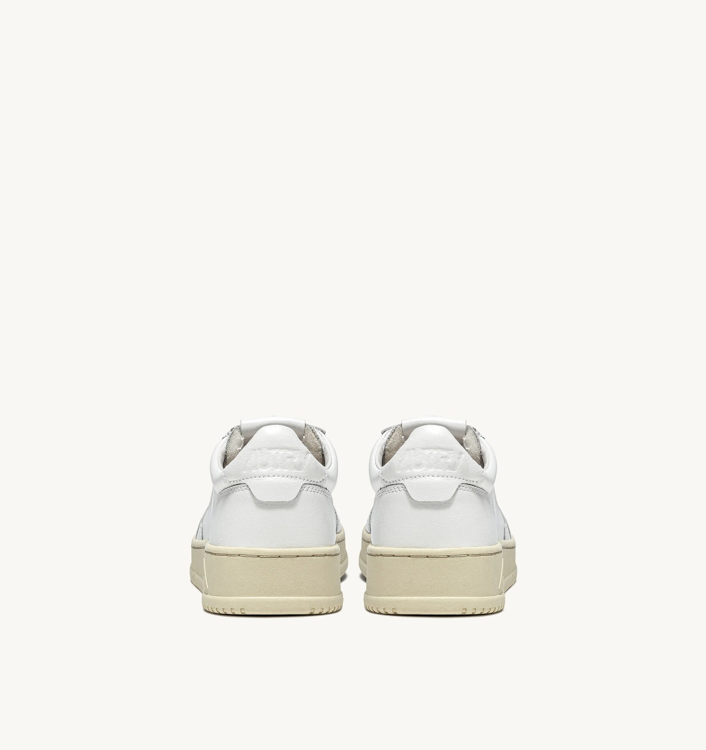 AUTRY SNEAKERS<BR/>SNEAKERS MEDALIST LOW IN PELLE BIANCA AULM LL15 AUTRY ACTION SHOES 
