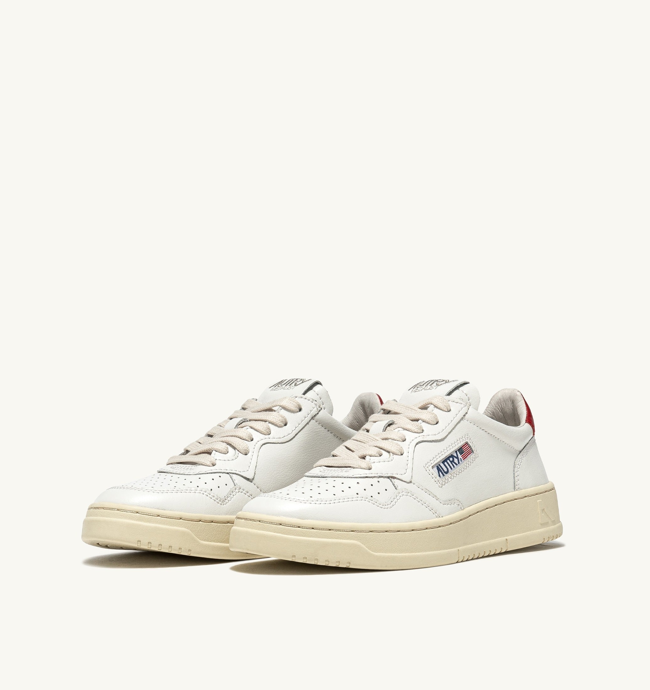 AUTRY SNEAKERS<BR/>SNEAKERS MEDALIST LOW IN PELLE BIANCA E ROSSA AULM LL21 AUTRY ACTION SHOES 