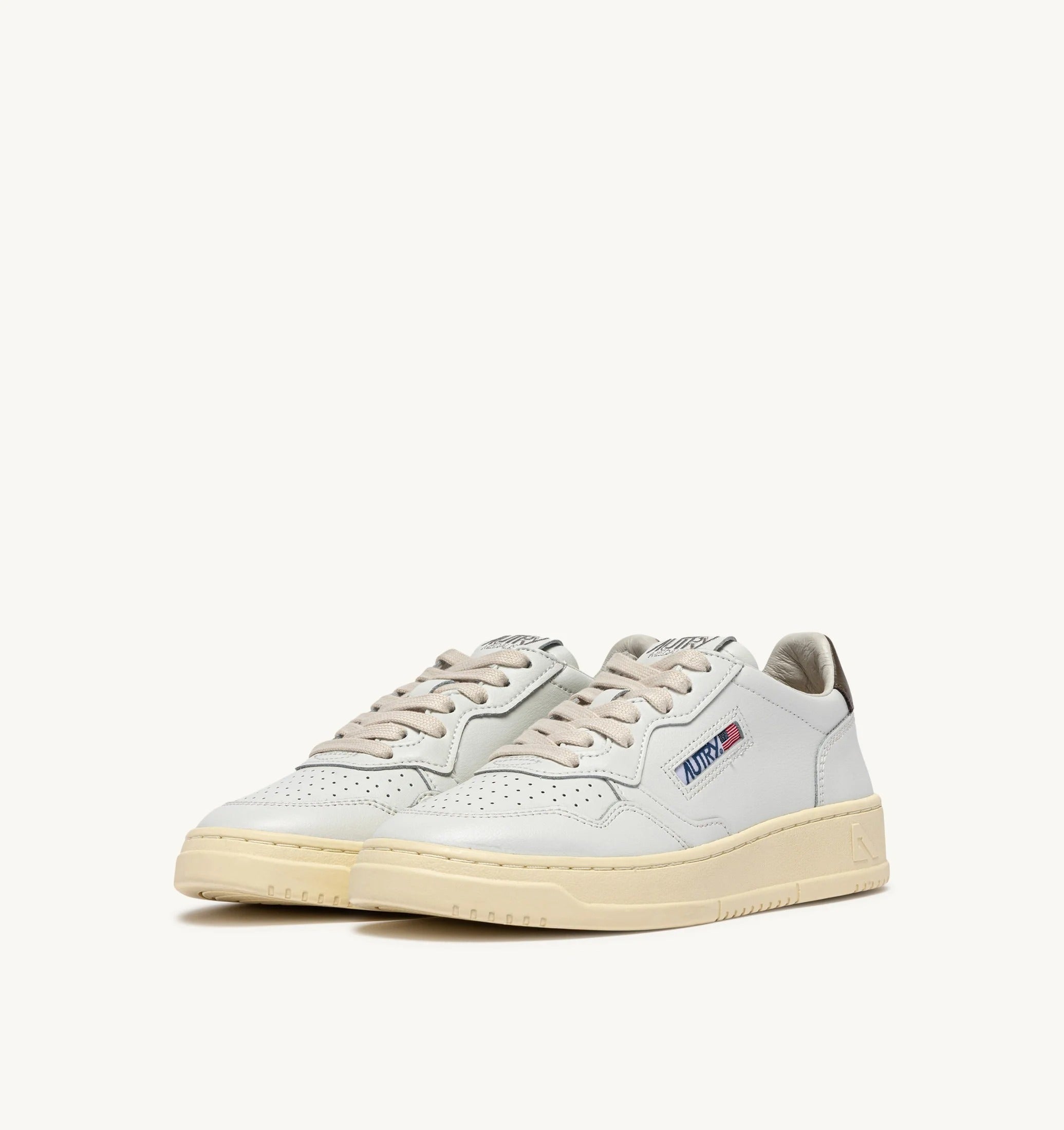 AUTRY SNEAKERS<BR/>SNEAKERS MEDALIST LOW IN PELLE BIANCA E CHOCOLATE AULM LL28 AUTRY ACTION SHOES 