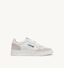 AUTRY SNEAKERSSNEAKERS MEDALIST LOW IN SUEDE E PELLE BIANCA