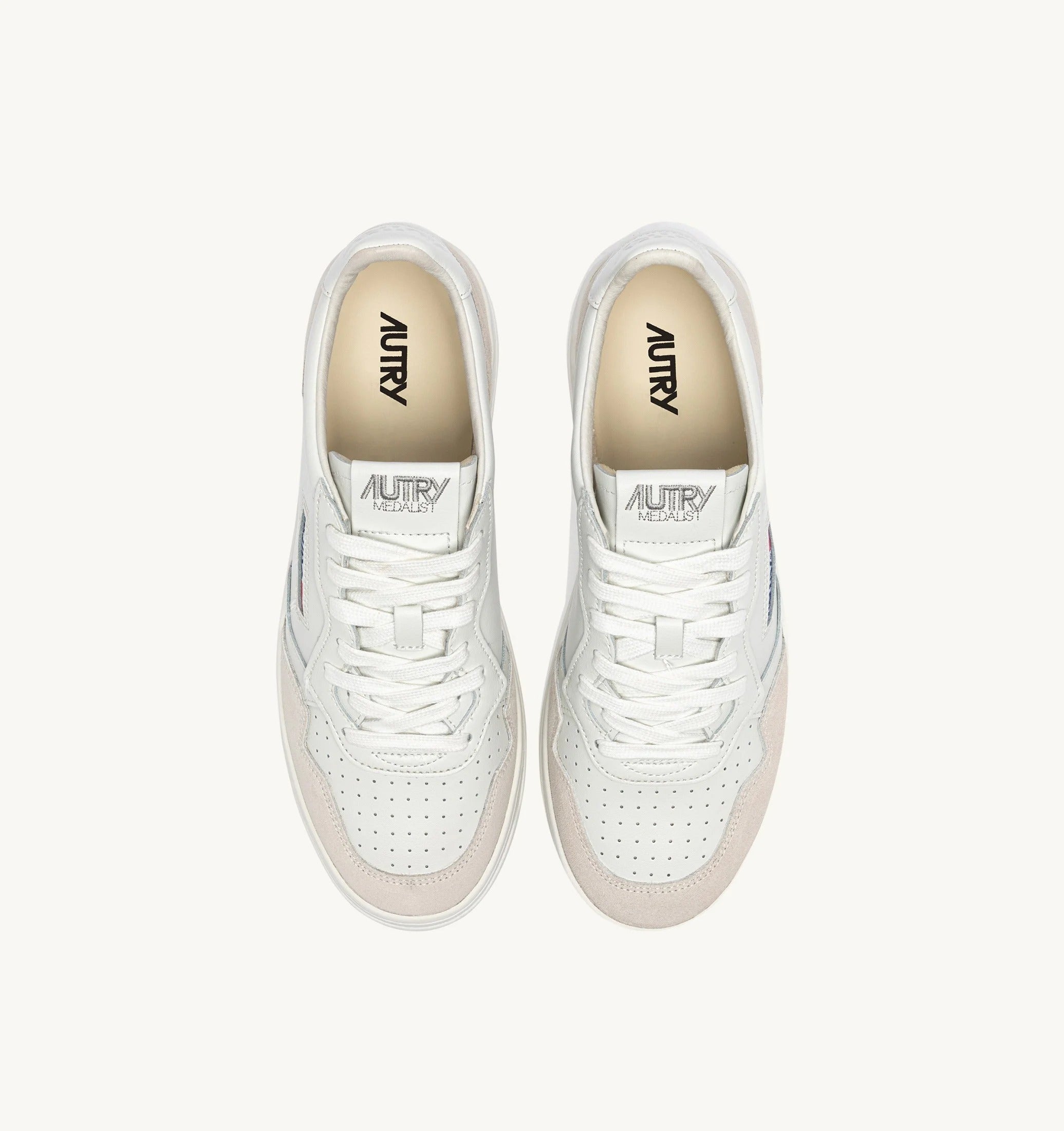 AUTRY SNEAKERS<BR/>SNEAKERS MEDALIST LOW IN SUEDE E PELLE BIANCA AULM LS30 AUTRY ACTION SHOES 