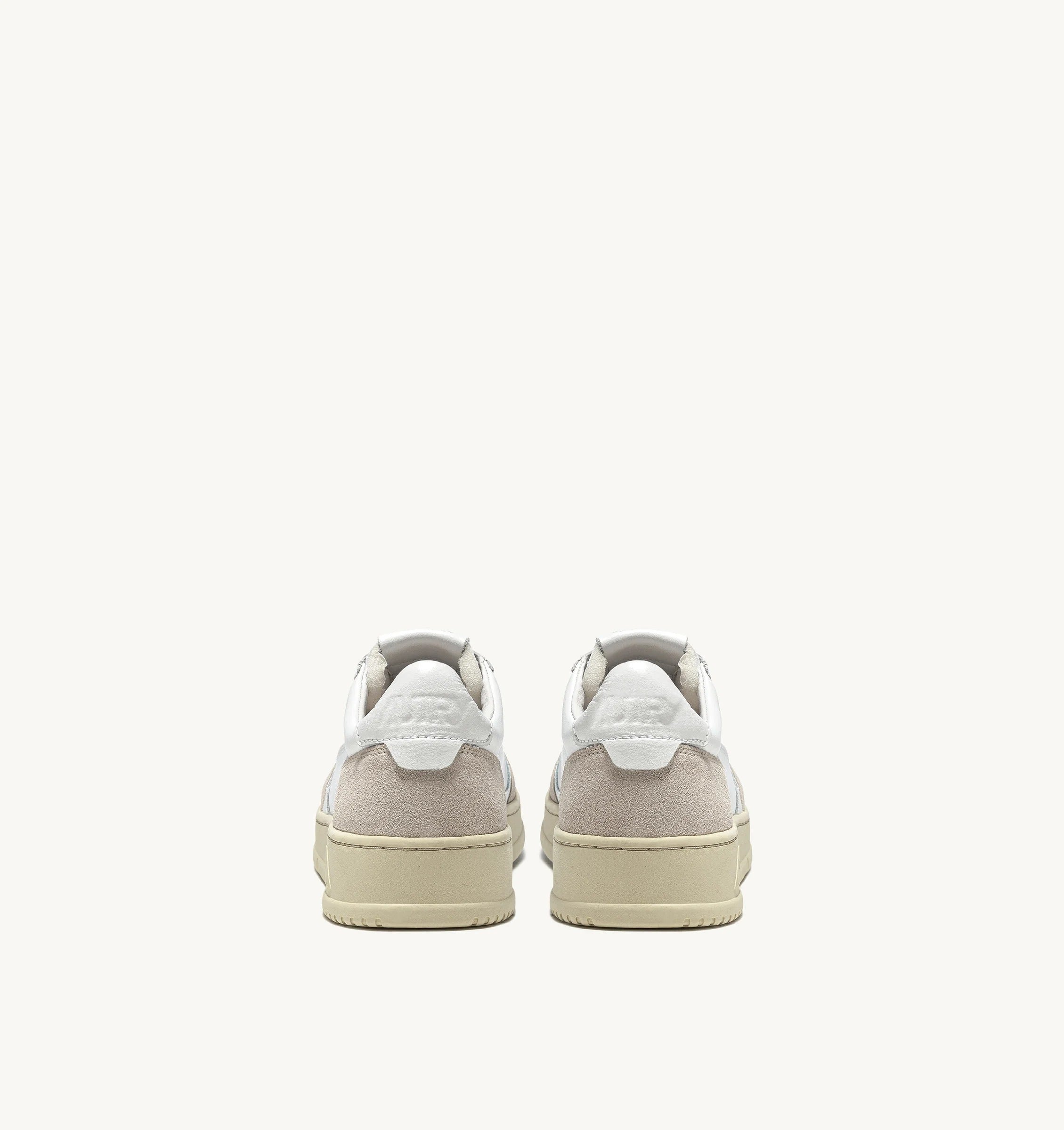 AUTRY SNEAKERS<BR/>SNEAKERS MEDALIST LOW IN PELLE BIANCA E SUEDE BEIGE AULM LS33 AUTRY ACTION SHOES 