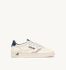 AUTRY SNEAKERSSNEAKERS MEDALIST LOW IN PELLE BLUE DEPTHS E VAPOR