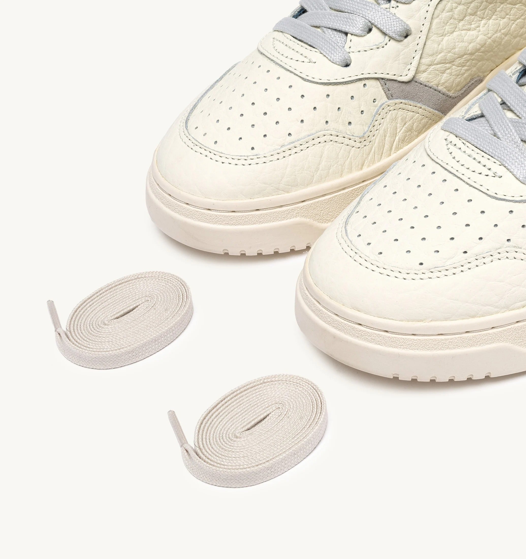 AUTRY SNEAKERS<BR/>SNEAKERS MEDALIST LOW IN PELLE BLUE DEPTHS E VAPOR AULM NE20 AUTRY ACTION SHOES 