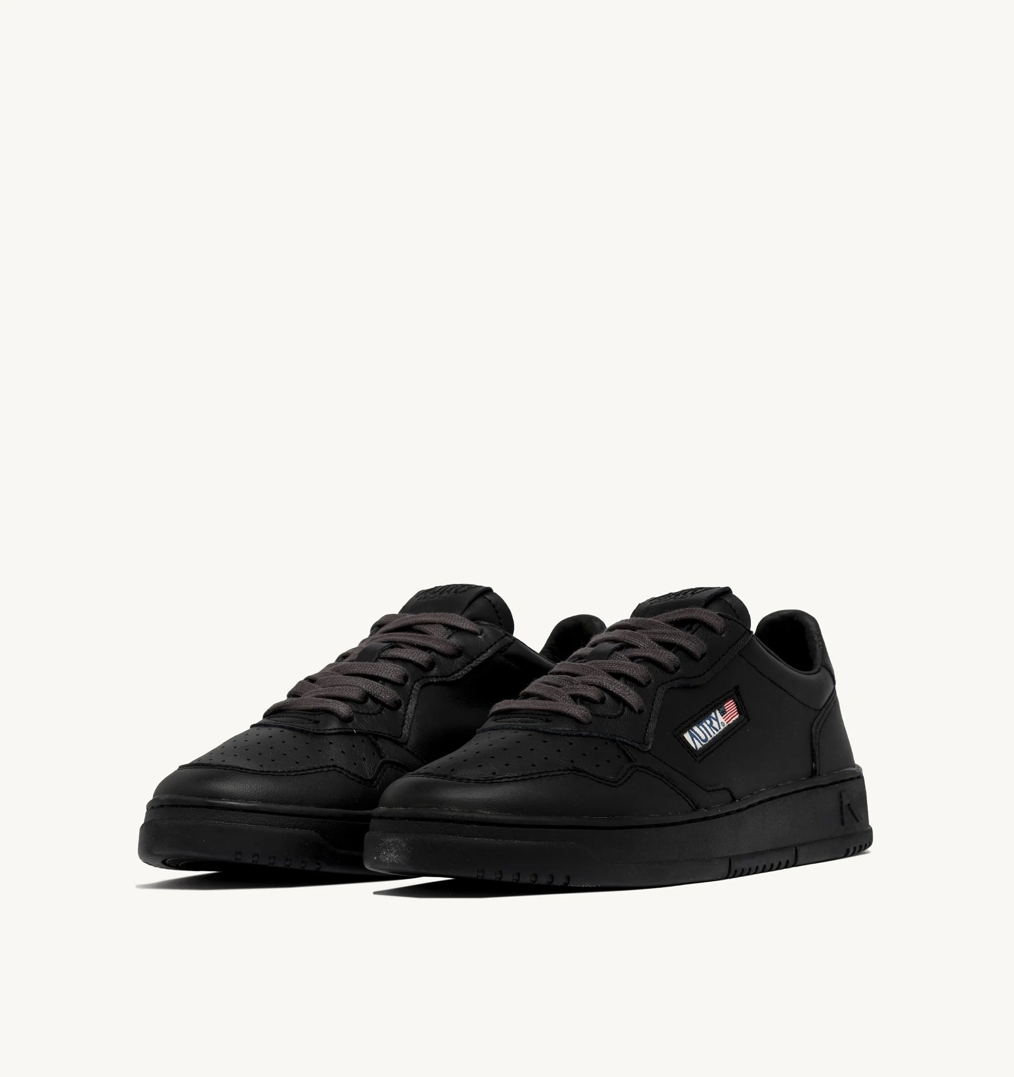AUTRY SNEAKERS<BR/>SNEAKERS MEDALIST LOW IN PELLE METEORITE AULM SG16 AUTRY ACTION SHOES 