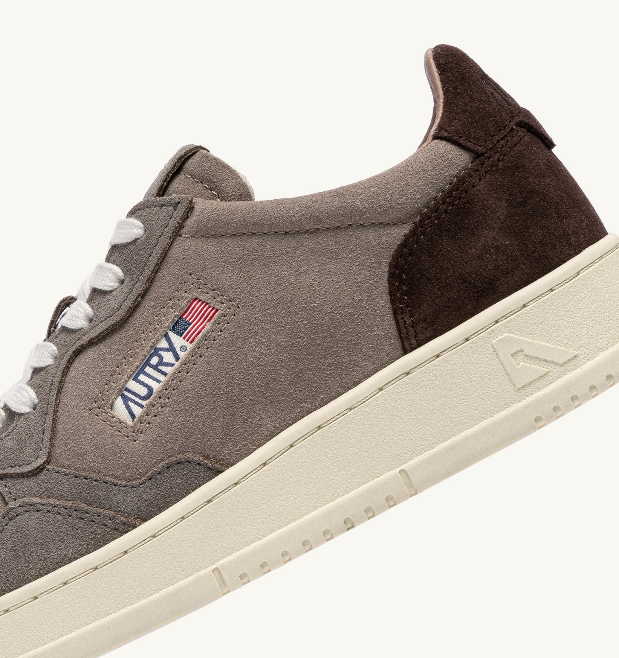 AUTRY SNEAKERS<BR/>SNEAKERS MEDALIST LOW TRICOLOR IN SUEDE TAUPE E COTTO AULM TS41 AUTRY ACTION SHOES 
