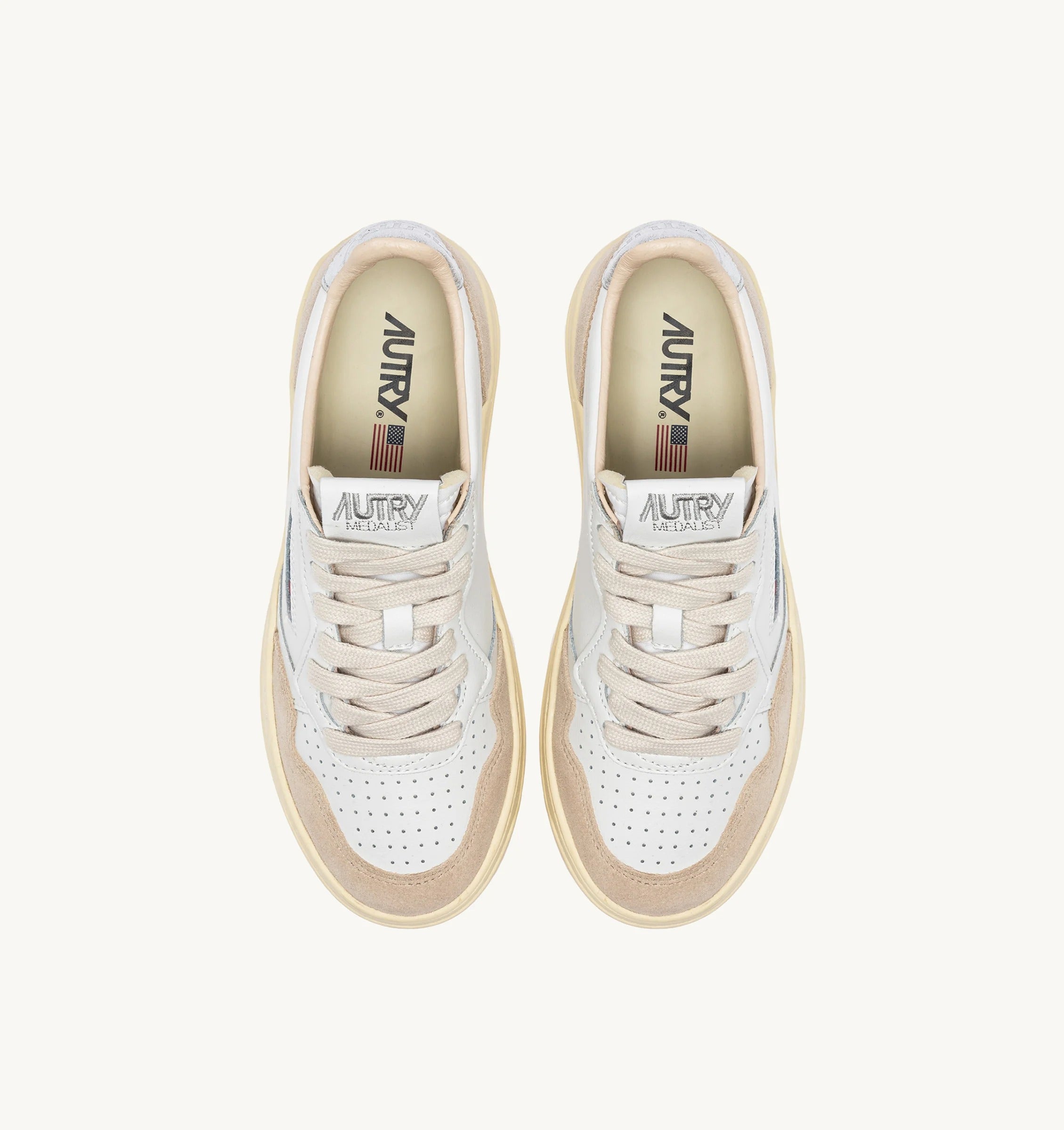AUTRY SNEAKERS<BR/>SNEAKERS MEDALIST LOW IN PELLE E SUEDE BIANCA E ARGENTO AULW LS74 AUTRY ACTION SHOES 