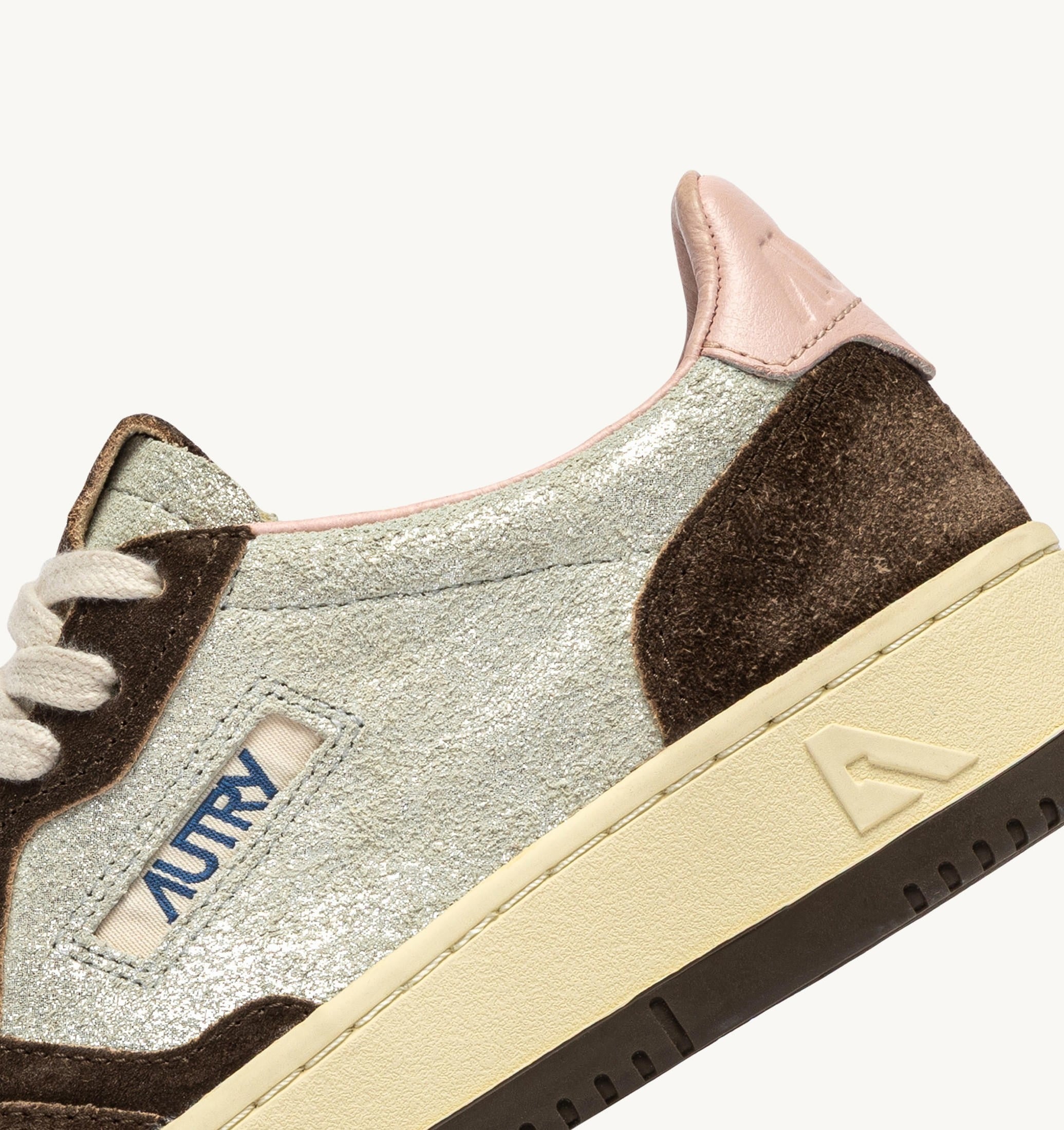 AUTRY SNEAKERS<BR/>SNEAKERS MEDALIST LOW IN SUEDE ARGENTO E MUSTANG SUGAR AULW YB02 AUTRY ACTION SHOES 