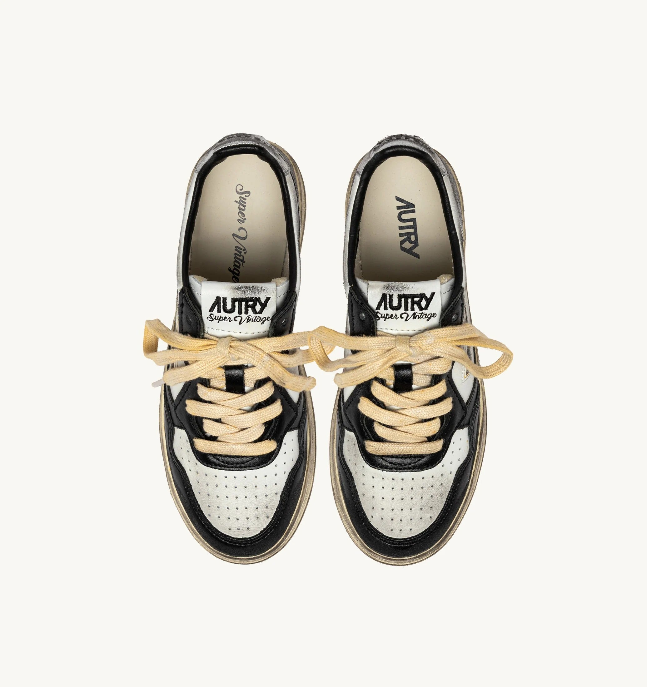 AUTRY SNEAKERS<BR/>SNEAKERS MEDALIST LOW SUPER VINTAGE IN PELLE BIANCA NERA E ARGENTO AVLM SV11 AUTRY ACTION SHOES 