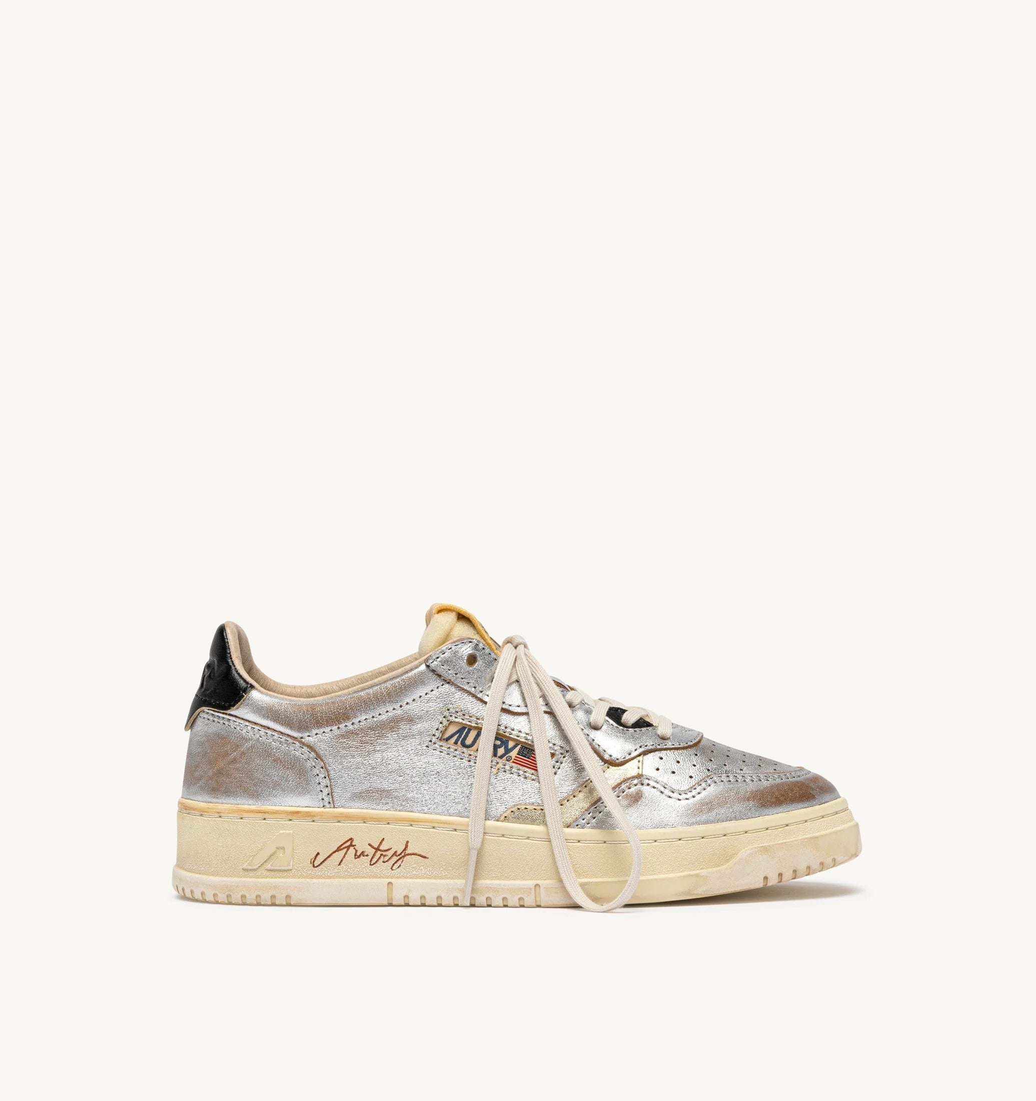 AUTRY SNEAKERS<BR/>SNEAKERS MEDALIST LOW SUPER VINTAGE IN PELLE ARGENTO PLATINO E NERO AVLW WR02 AUTRY ACTION SHOES 