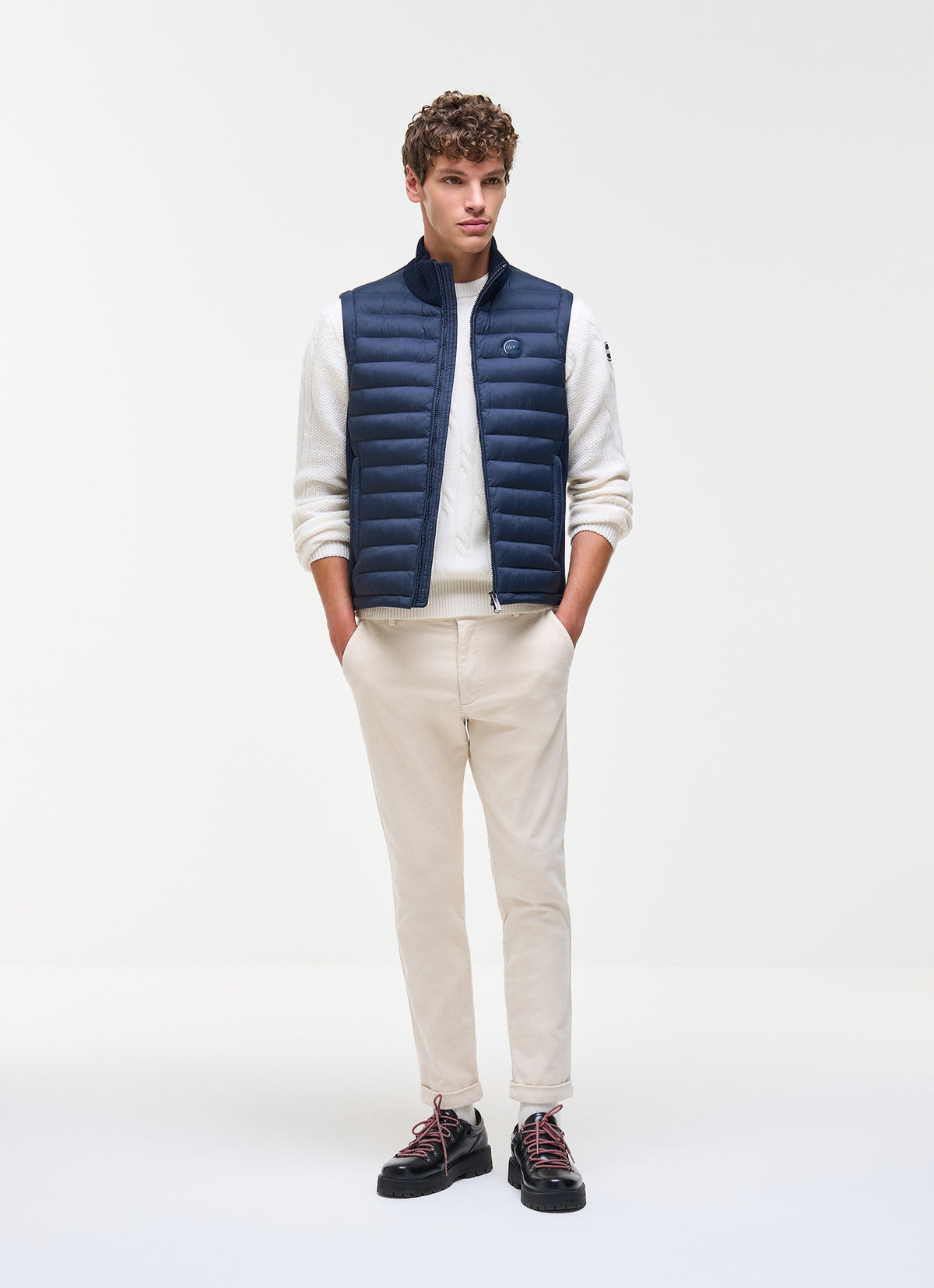Gilet con inserti in maglia 11000013 68 COLMAR 